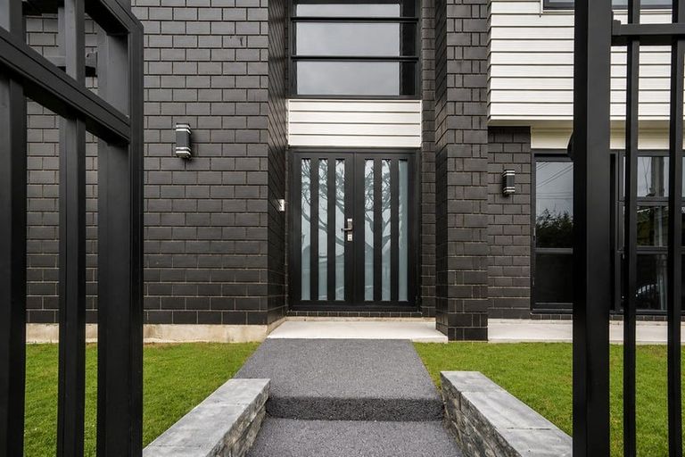 Photo of property in 18 Calvert Avenue, Mangere East, Auckland, 2024