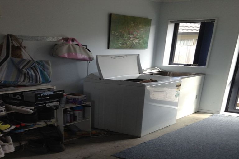 Photo of property in 26 Grabella Place, Papamoa Beach, Papamoa, 3118