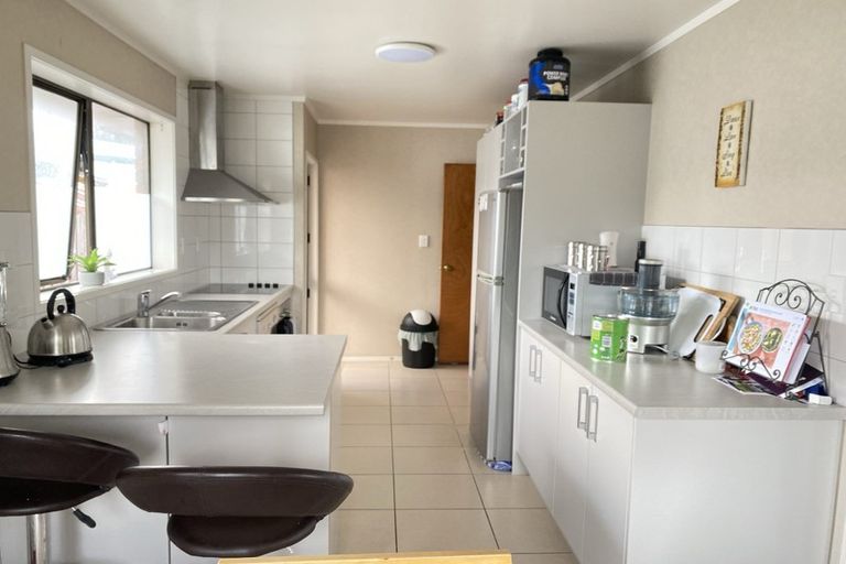 Photo of property in 1 Metcalfe Road, Henderson, Auckland, 0610