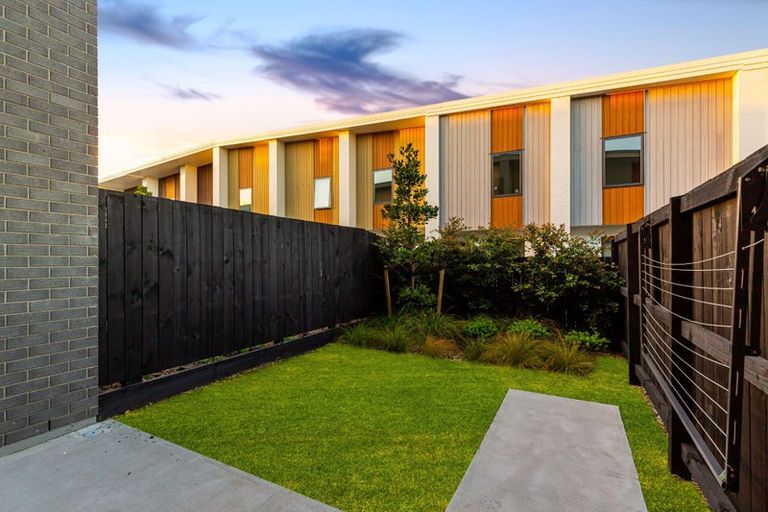 Photo of property in 18 Arvo Lane, Hobsonville, Auckland, 0616