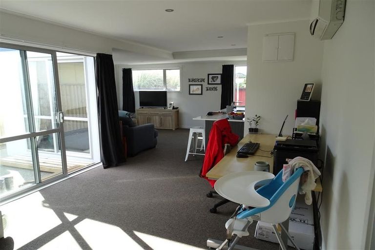 Photo of property in 10/71 Estuary Road, New Brighton, Christchurch, 8061