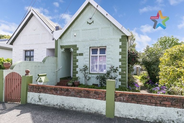 Photo of property in 47 Riddlers Crescent, Petone, Lower Hutt, 5012