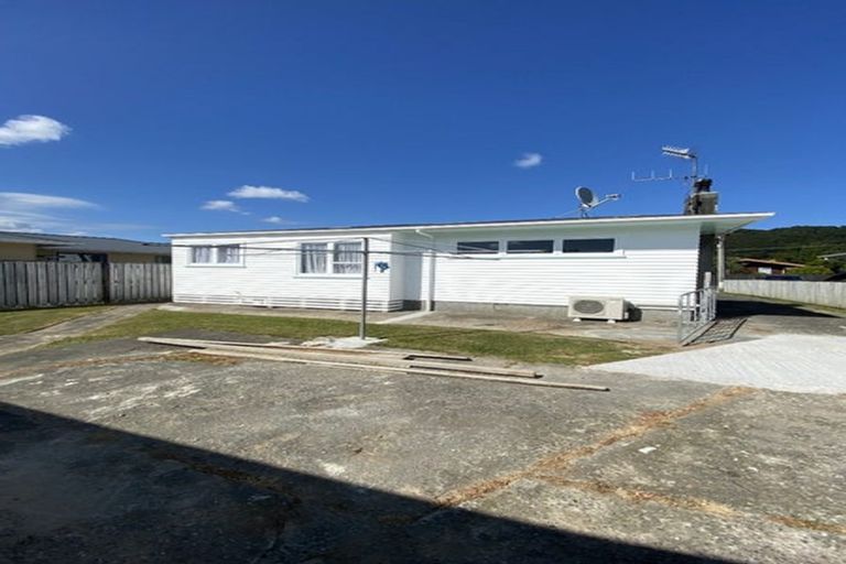 Photo of property in 36 Karamu Crescent, Wainuiomata, Lower Hutt, 5014