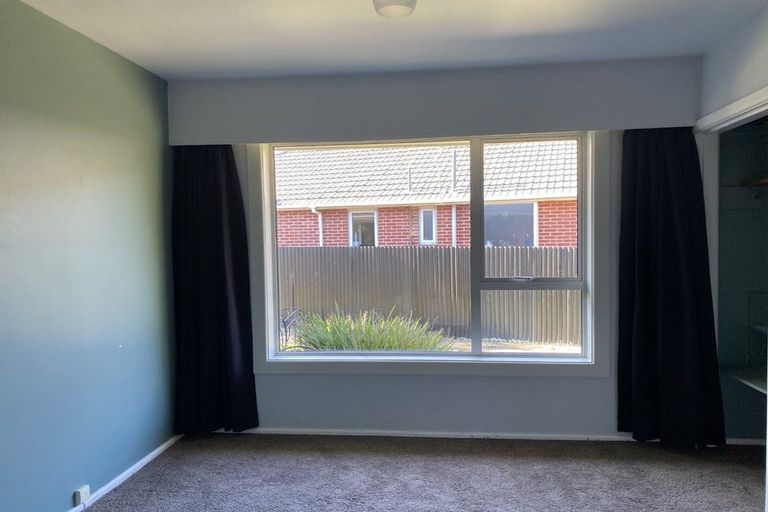 Photo of property in 57 Liverton Crescent, Bishopdale, Christchurch, 8053