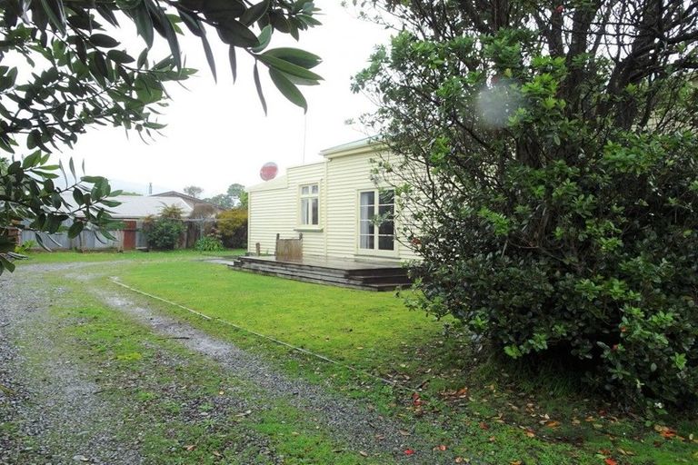 Photo of property in 99 Blake Street, Blaketown, Greymouth, 7805