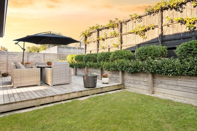 Photo of property in 24 Benmore Crescent, Pyes Pa, Tauranga, 3112