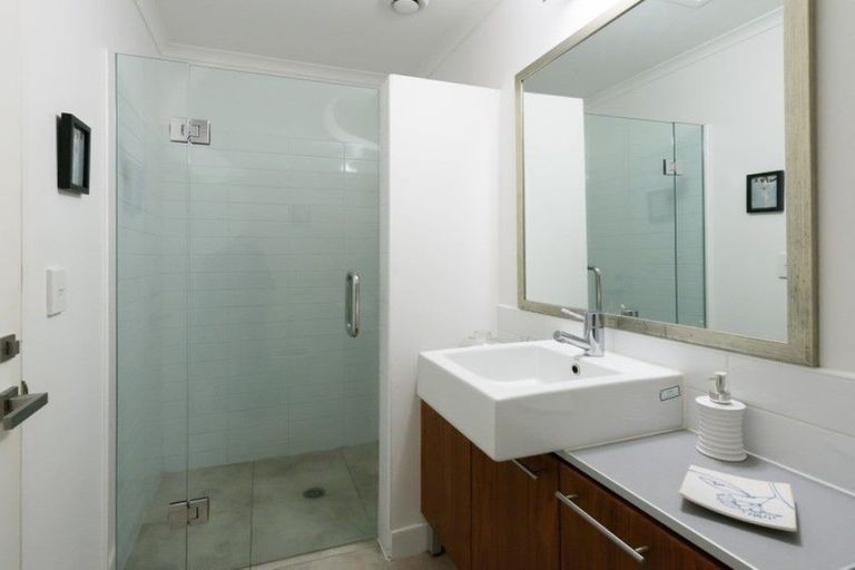 Photo of property in Augusta Apartments, 3/254 Willis Street, Te Aro, Wellington, 6011