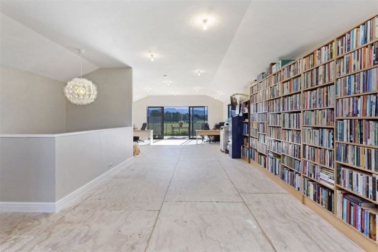 Photo of property in 102 Glews Road, Cust, Rangiora, 7471