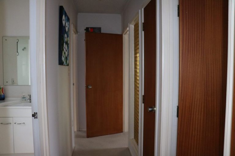 Photo of property in 1/5 Dowling Place, Pakuranga, Auckland, 2010