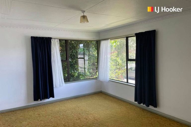 Photo of property in 31 Kaikorai Valley Road, Kaikorai, Dunedin, 9010