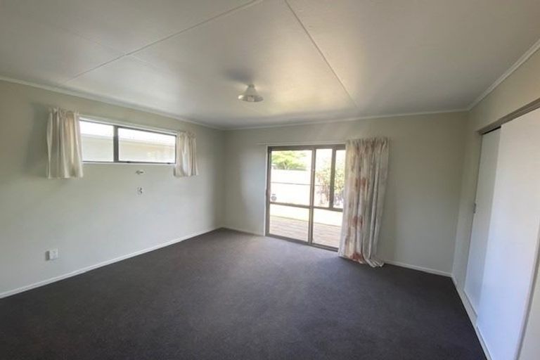 Photo of property in 21 Cartier Crescent, Flaxmere, Hastings, 4120