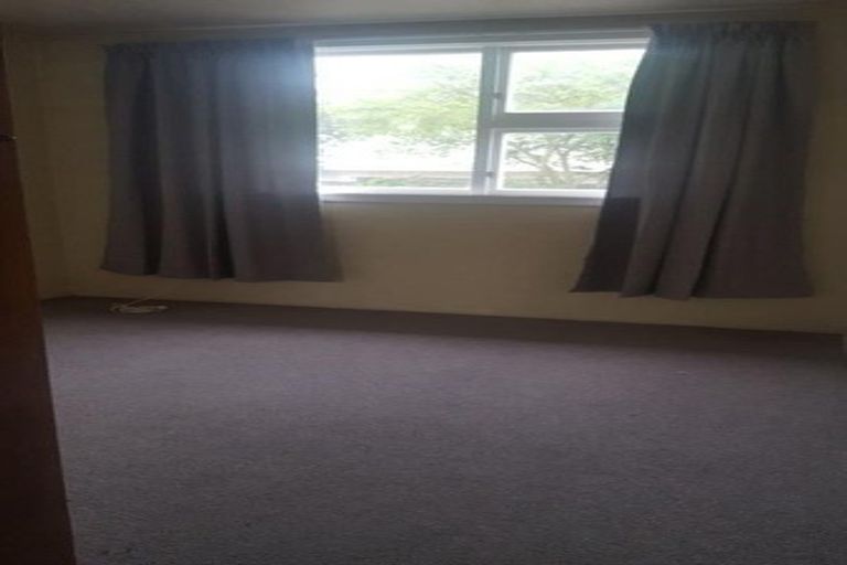 Photo of property in 180 Geraldine Street, Edgeware, Christchurch, 8013