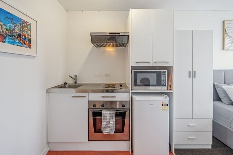 Photo of property in Orange Apartments/victoria Centr, 805/169 The Terrace, Wellington Central, Wellington, 6011