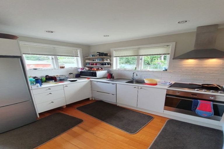 Photo of property in 1 Rosehill Drive, Rosehill, Papakura, 2113