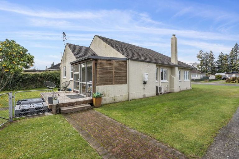 Photo of property in 19 Shirley Street, Mangakakahi, Rotorua, 3015