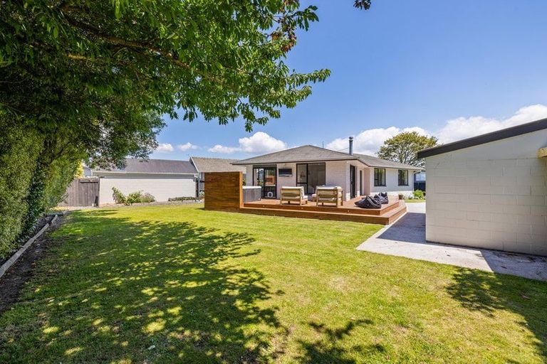 Photo of property in 6 Bidwell Place, Hillmorton, Christchurch, 8025