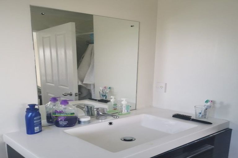 Photo of property in 17 Mili Way, Ranui, Auckland, 0612