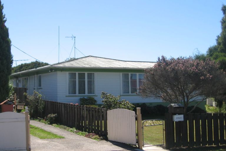 Photo of property in 20 Kuaka Place, New Lynn, Auckland, 0600
