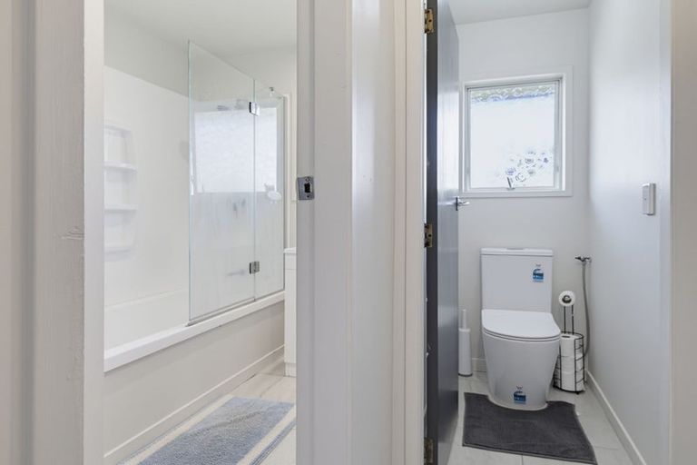 Photo of property in 16 Dingadee Street, Welcome Bay, Tauranga, 3112
