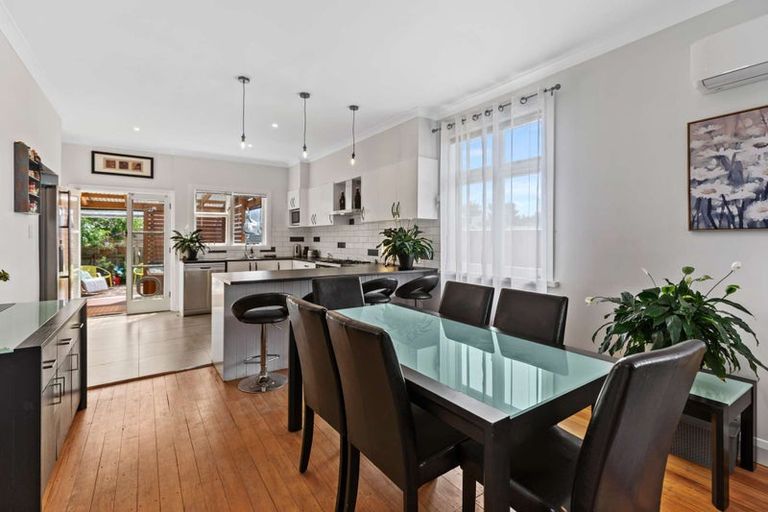 Photo of property in 96 Alma Road, Gonville, Whanganui, 4501