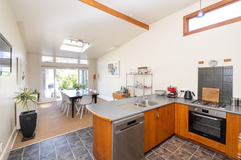 Photo of property in 14 Mcdonald Street, Napier South, Napier, 4110