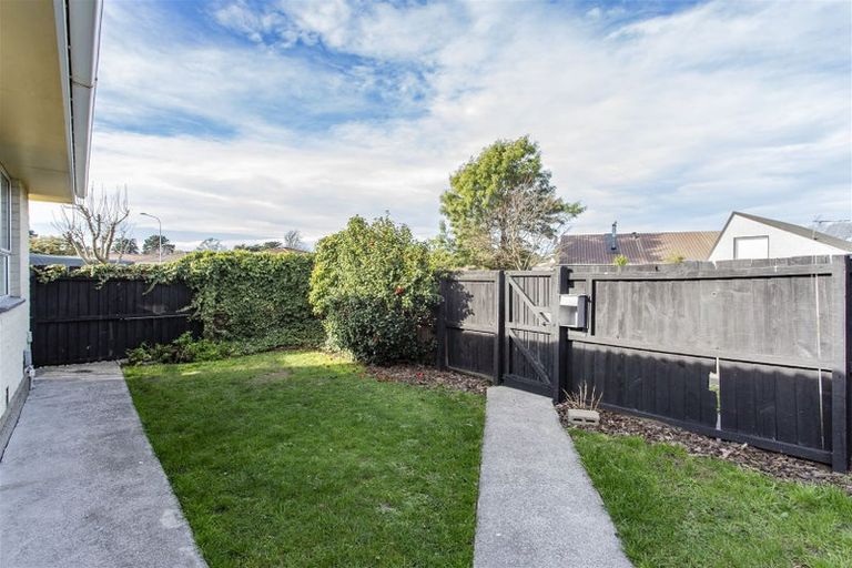 Photo of property in 1/3 Korora Street, Bromley, Christchurch, 8062