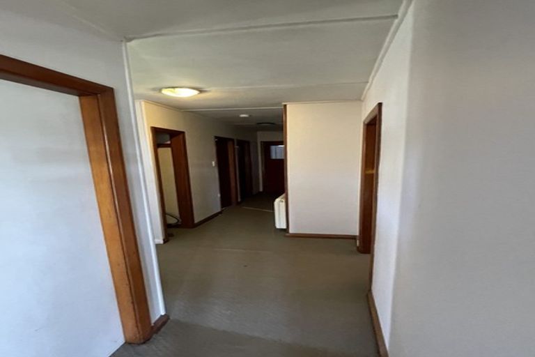 Photo of property in 12 Hillary Crescent, Upper Riccarton, Christchurch, 8041