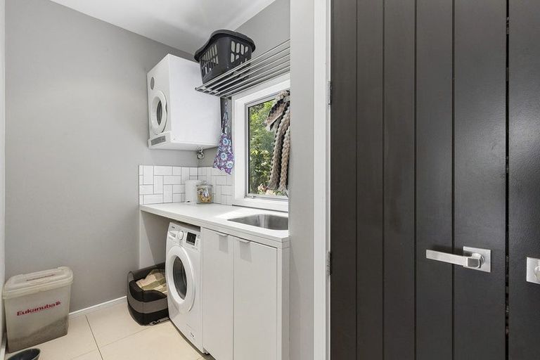 Photo of property in 405b Karori Road, Karori, Wellington, 6012