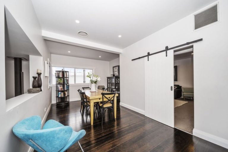 Photo of property in 36 Richmond Street, Fitzroy, New Plymouth, 4312