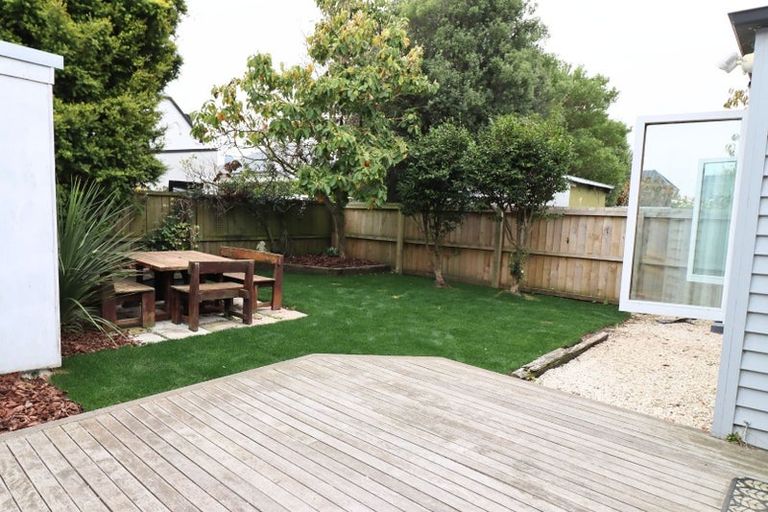 Photo of property in 89 Office Road, Merivale, Christchurch, 8014