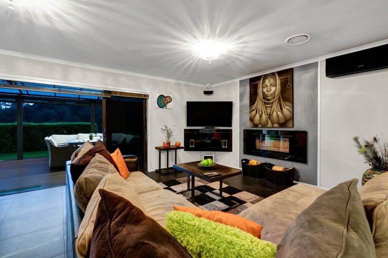 Photo of property in 40 Redwood Crescent, Hurdon, New Plymouth, 4310