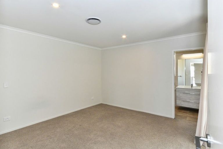 Photo of property in 26 Peacock Place, Pokeno, 2402