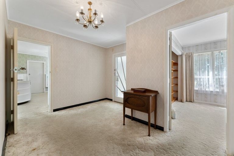 Photo of property in 1 Trent Street, Rongotea, 4476