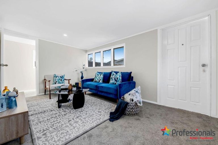 Photo of property in 4 Burlington Place, Manurewa, Auckland, 2102