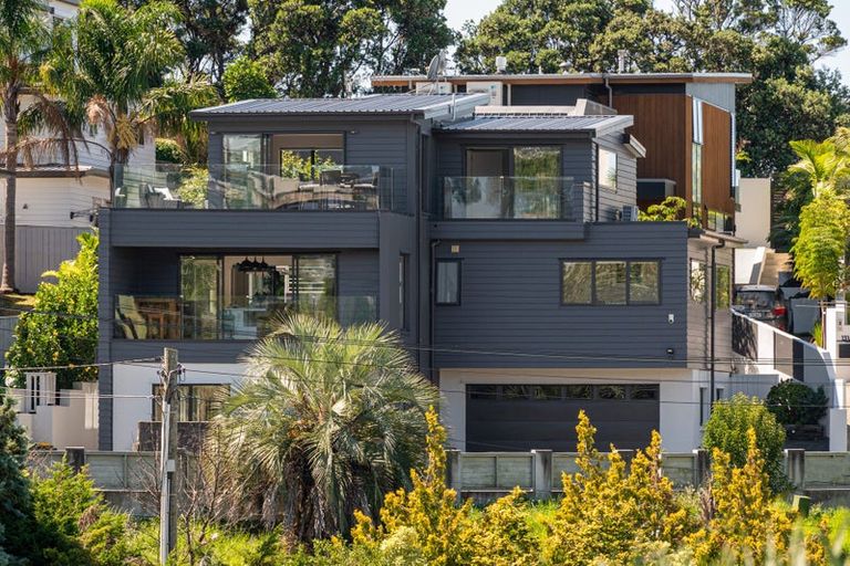 Photo of property in 131 Beach Road, Castor Bay, Auckland, 0620