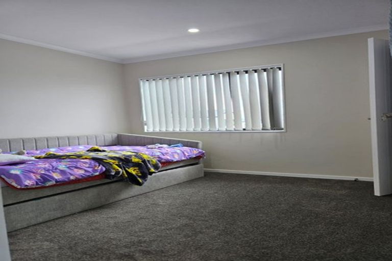 Photo of property in 83a Hutchinsons Road, Bucklands Beach, Auckland, 2014