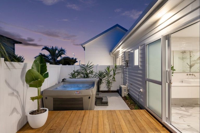 Photo of property in 24 Montiicola Drive, Papamoa Beach, Papamoa, 3118