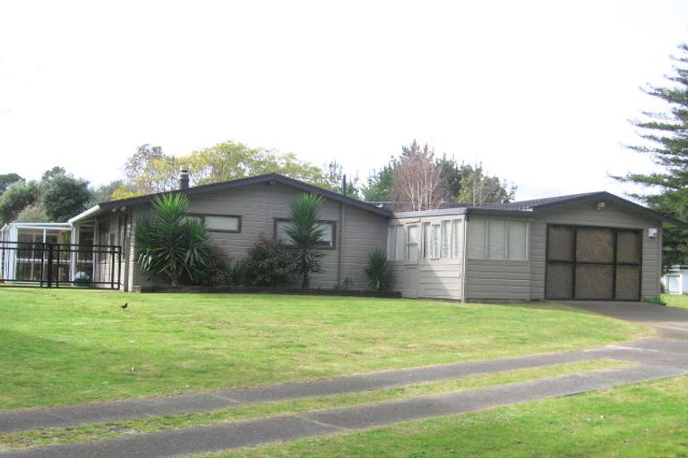 Photo of property in 13 Coronation Row, Pauanui, Hikuai, 3579