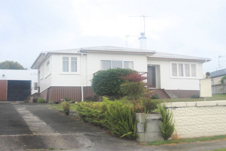 Photo of property in 12 Chaytor Street, Te Puke, 3119