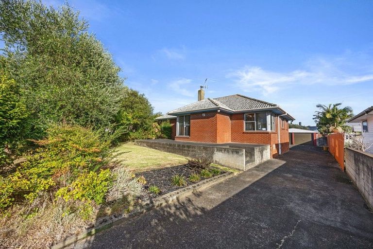 Photo of property in 5 Nicola Place, Mangere, Auckland, 2022