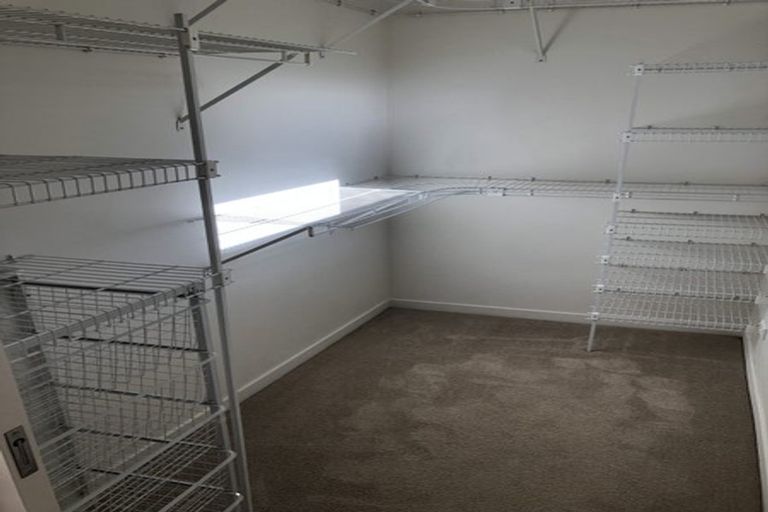 Photo of property in 24b Rossiter Crescent, Westown, New Plymouth, 4310