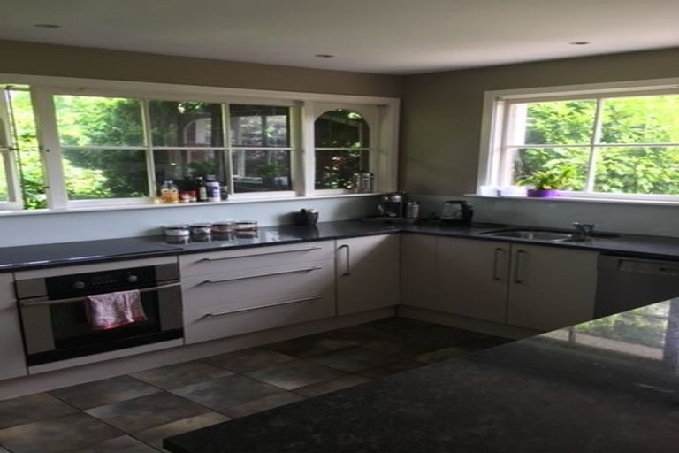 Photo of property in 12 Ladbrokes Place, Fendalton, Christchurch, 8052