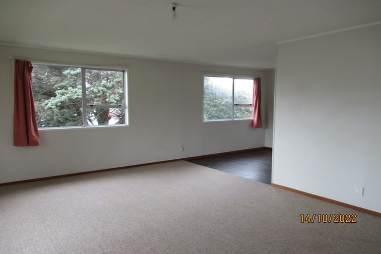 Photo of property in 30 Glennandrew Drive, Half Moon Bay, Auckland, 2012