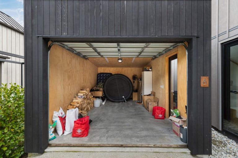 Photo of property in 6 Mckenzies Shute, Jacks Point, Queenstown, 9371