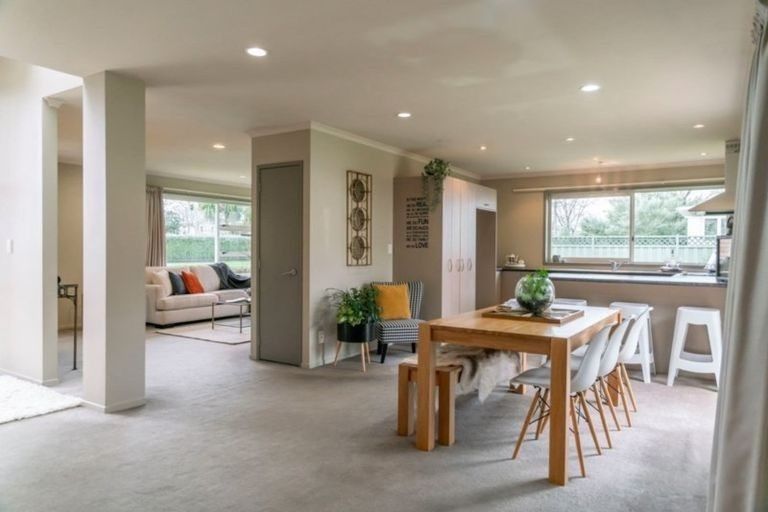 Photo of property in 55 Williams Street, Cambridge, 3434