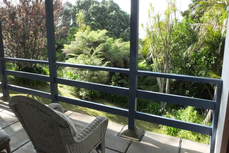 Photo of property in 85 Leigh Road, Leigh, 0985