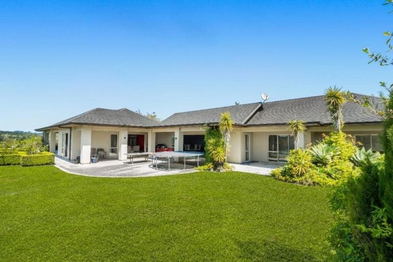 Photo of property in 124 Three Oaks Drive, Dairy Flat, Albany, 0794