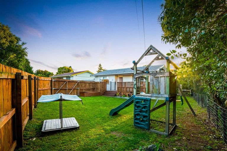 Photo of property in 1/21b Mildmay Road, Henderson, Auckland, 0610