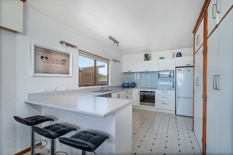 Photo of property in 83 Captain Cook Road, Cooks Beach, Whitianga, 3591