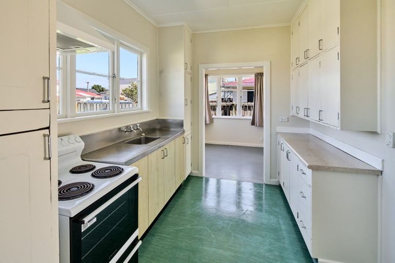 Photo of property in 128a Waiwhetu Road, Waterloo, Lower Hutt, 5011